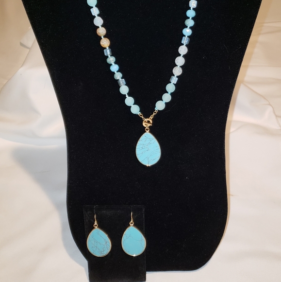 🆕️BEAUTIFUL Aqua died Howlite & sandstone necklace set - Picture 2 of 4